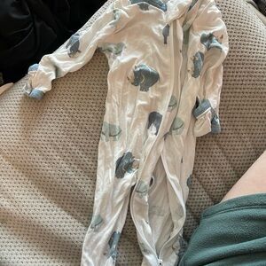 Kyte baby 0-3 month zippered footies